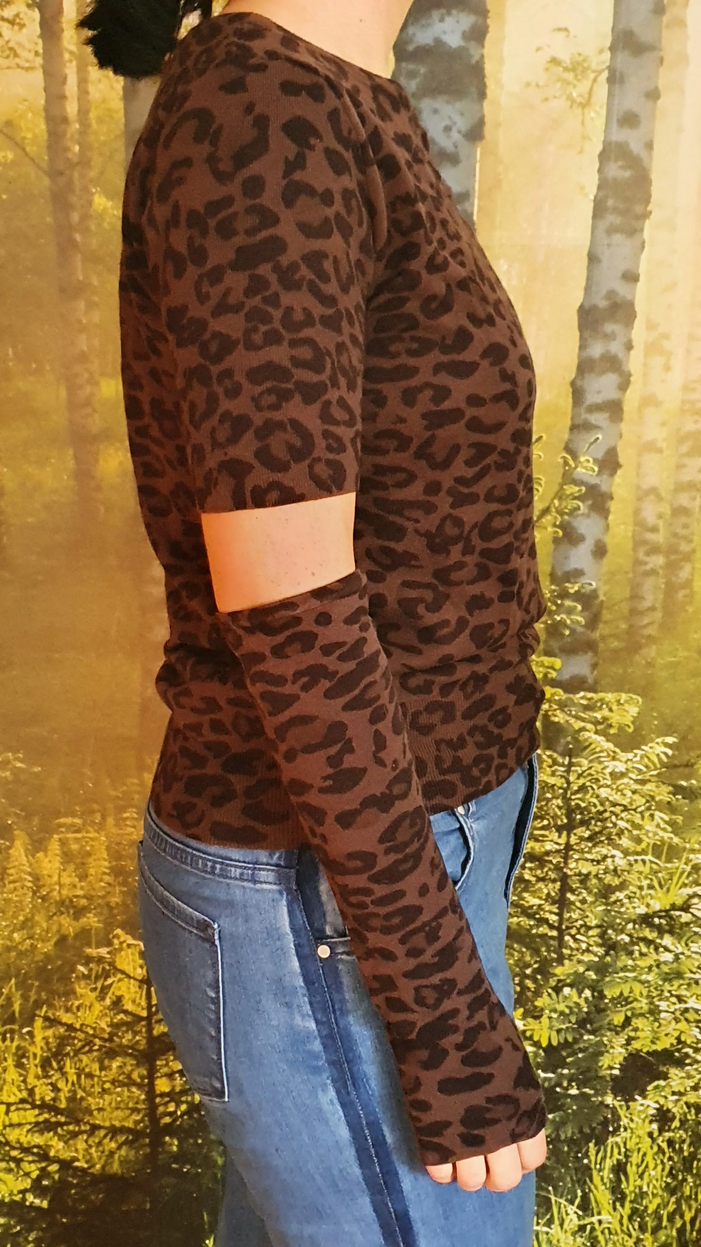 APART - Animal print jumper with detached sleeves! 12