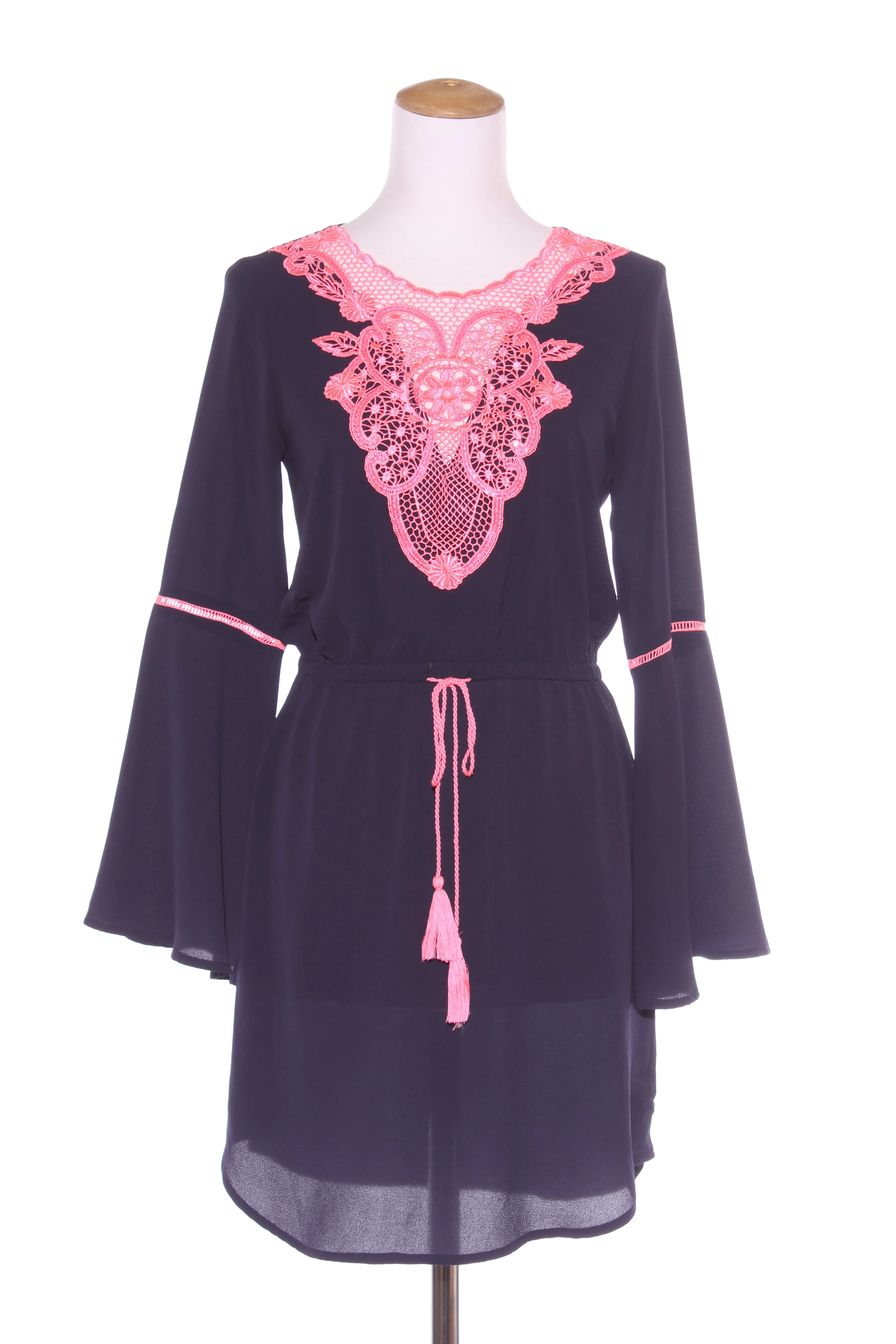 AUGUSTINE - Embroidered detail navy dress! 8