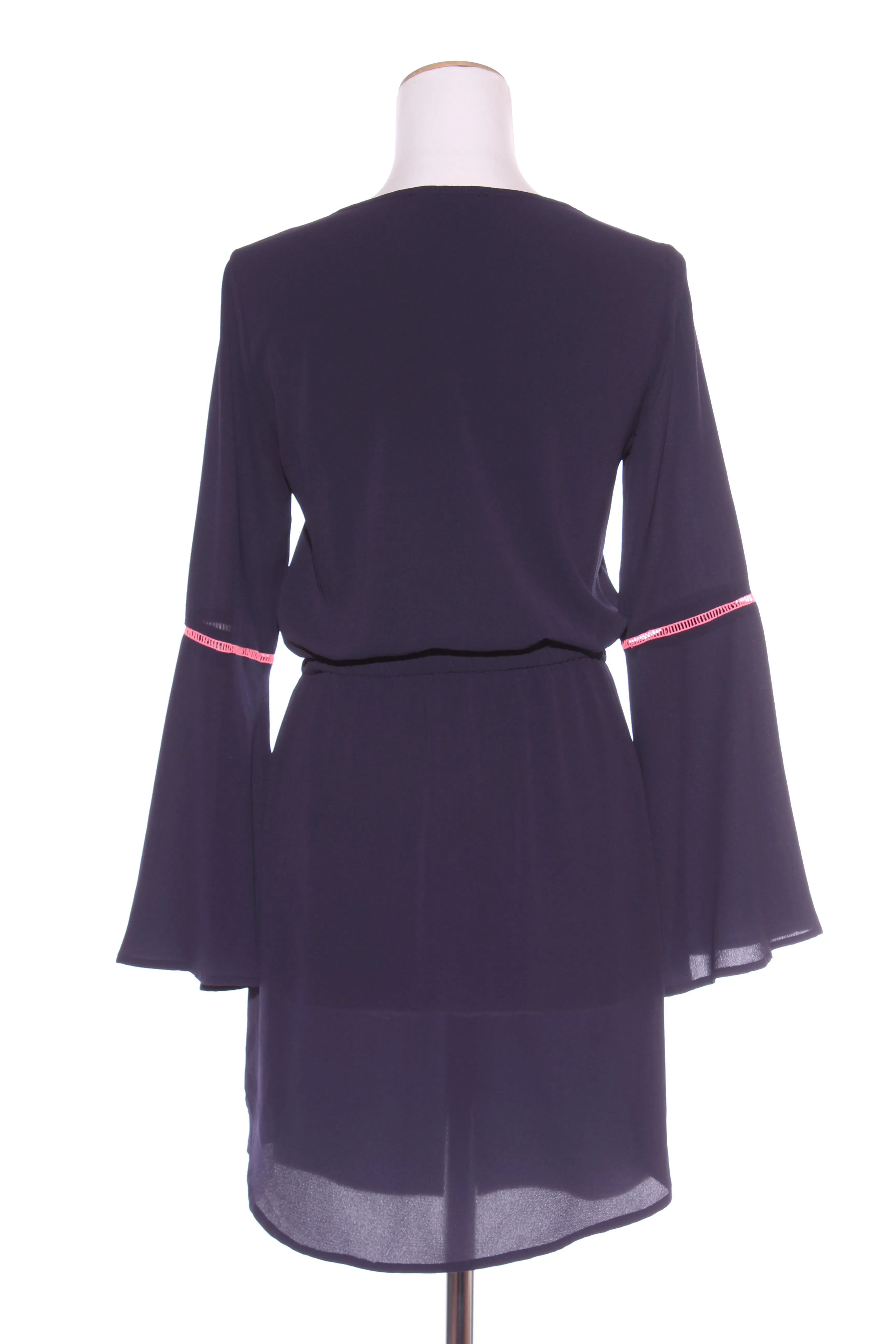 AUGUSTINE - Embroidered detail navy dress! 8