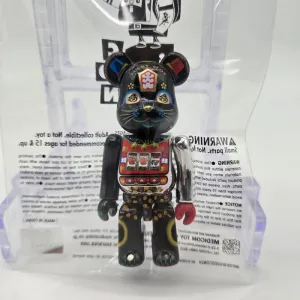 DCON 2024 Lucky Cat Jackpot Bearbrick Manekineko 100% VIP figure, Sealed NEW