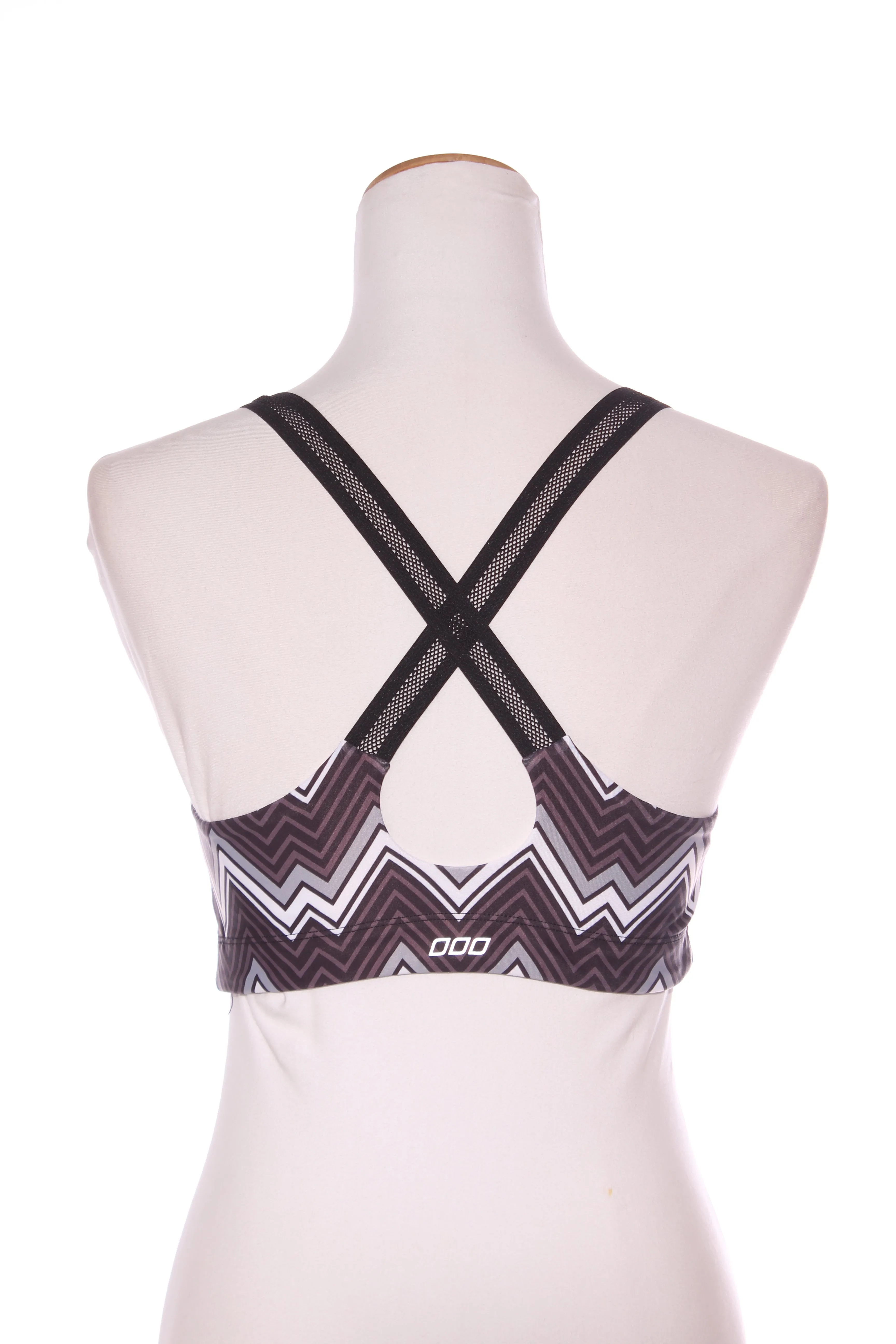LORNA JANE - Chevron padded sports bra! 12