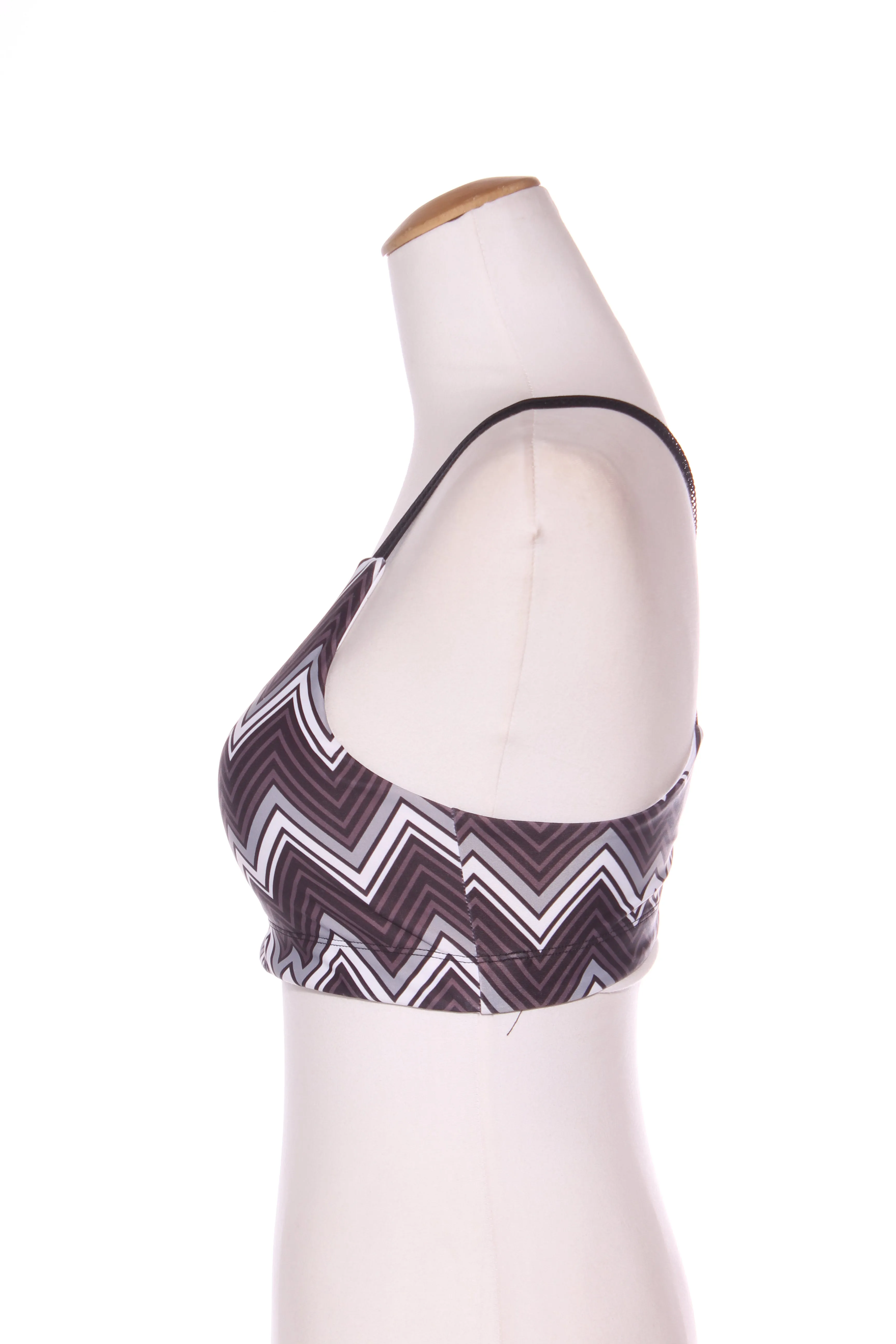 LORNA JANE - Chevron padded sports bra! 12
