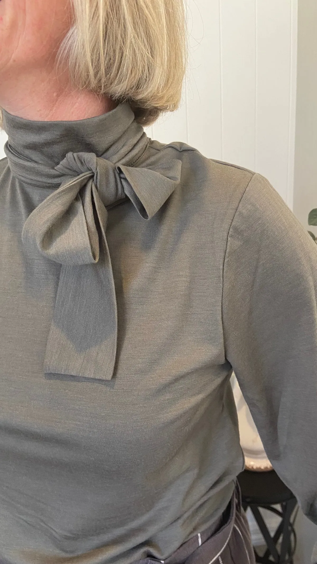 LOVE & GLORY (LN) "Uppsala" Kalamata merino top! 12