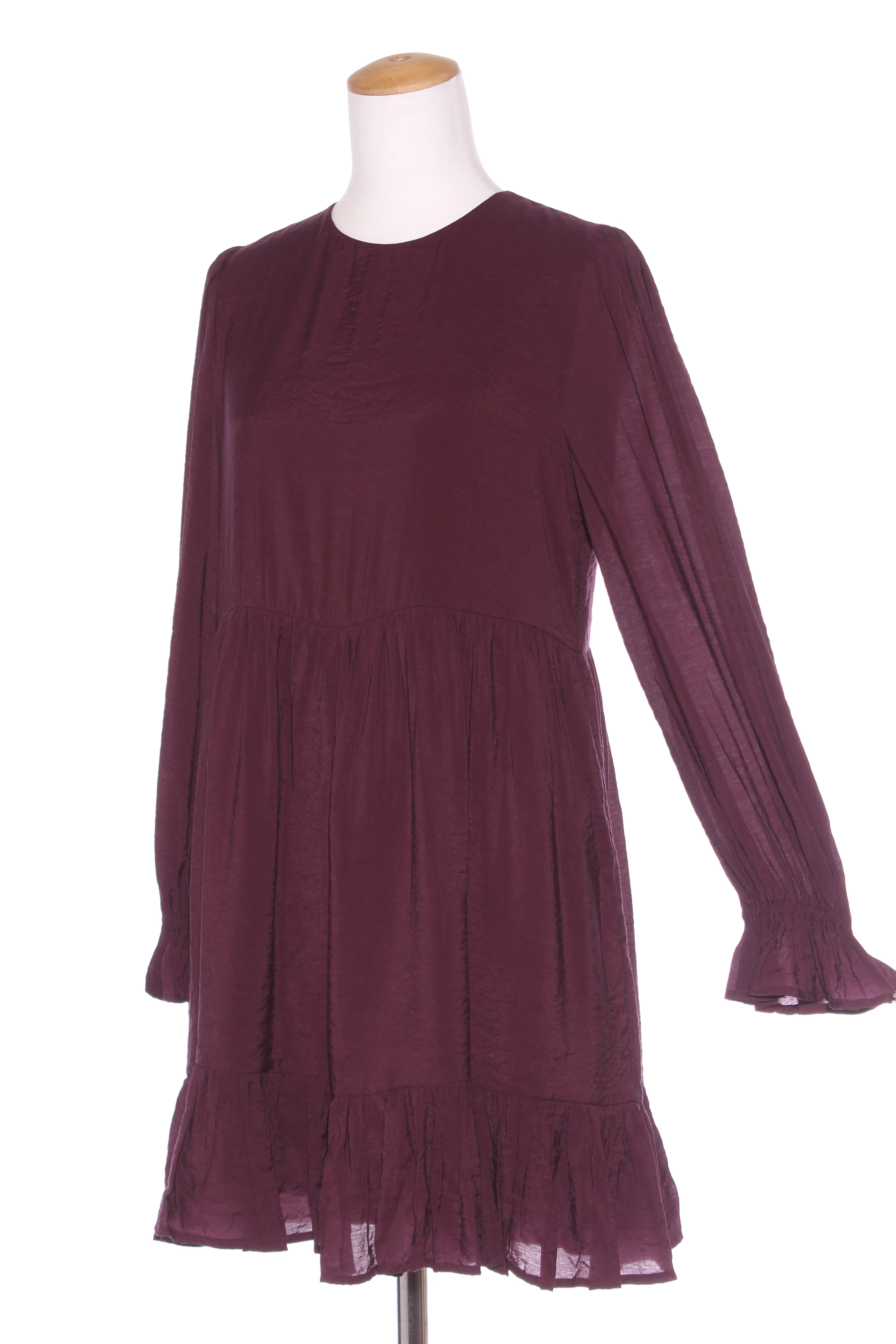 MAX - Plum ruffle sleeve dress! 8-12