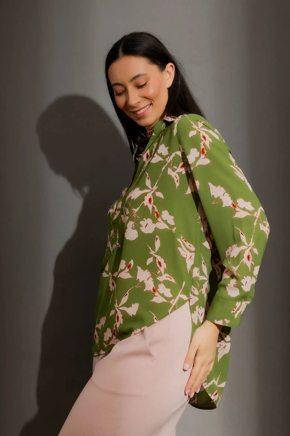 MOTTO - Green floral Brit blogger shirt! 12