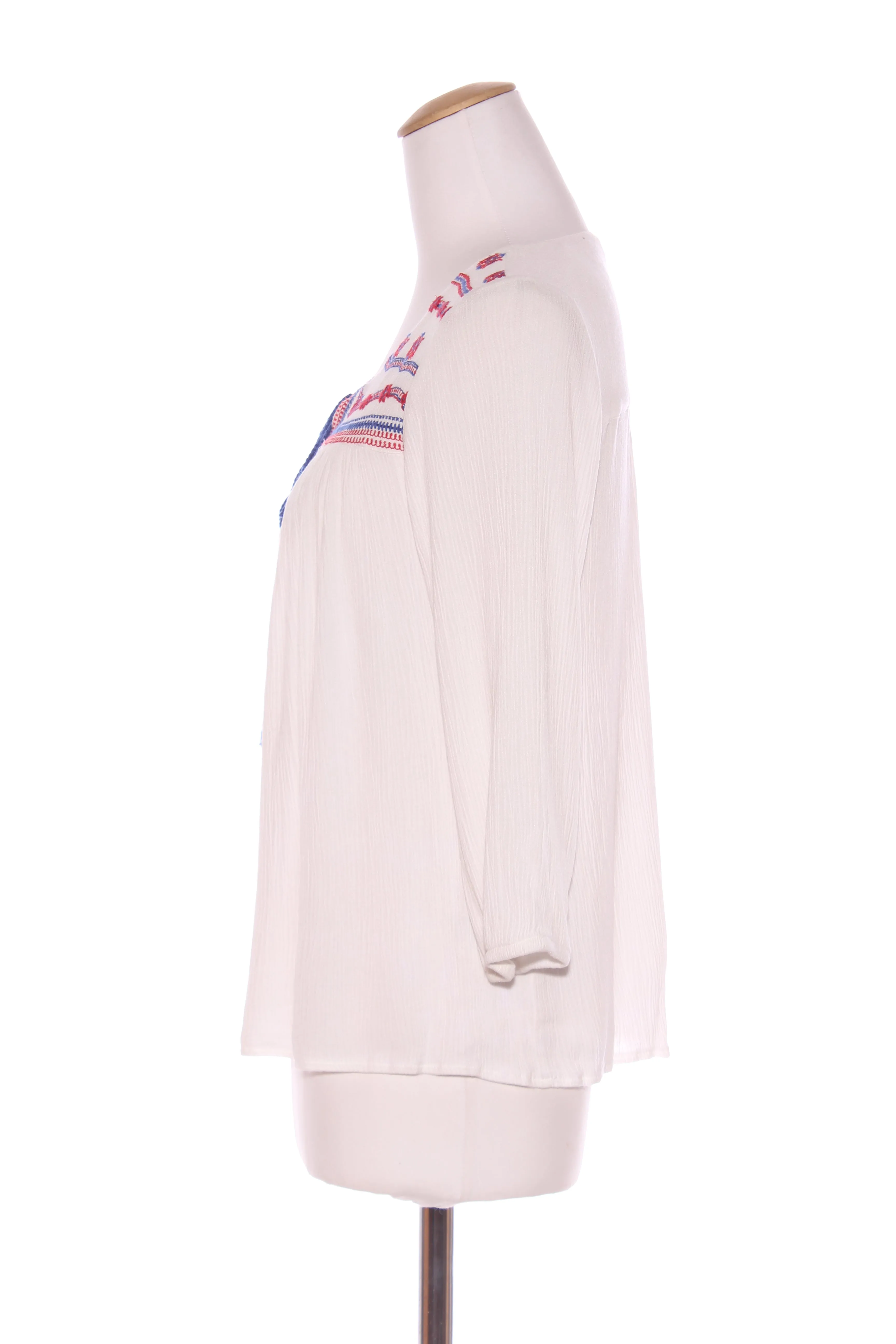 NO ISSUE - Embroidered textured top! 8-10
