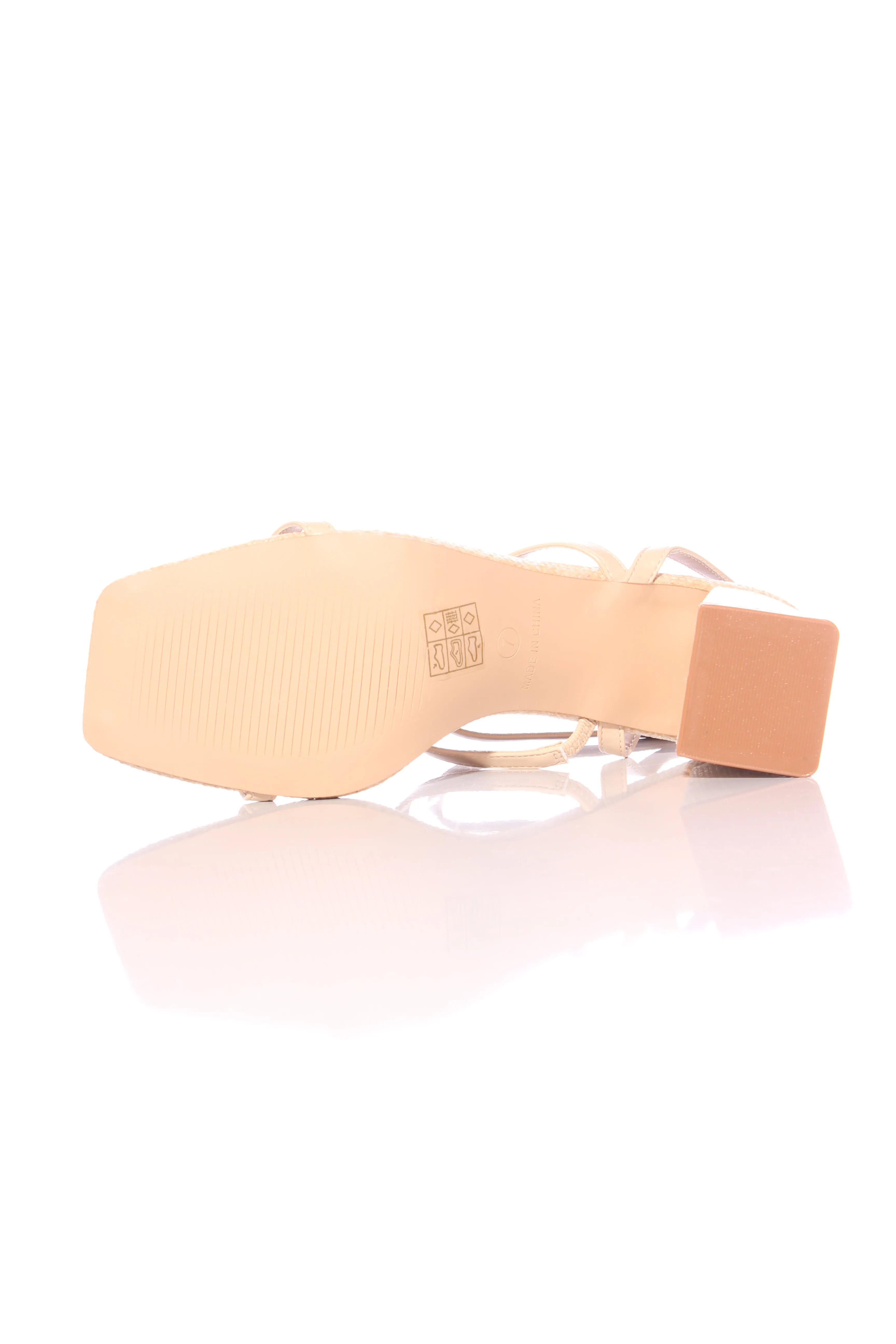 RAID (BN) "Blink block heeled" raffia sandals! 9