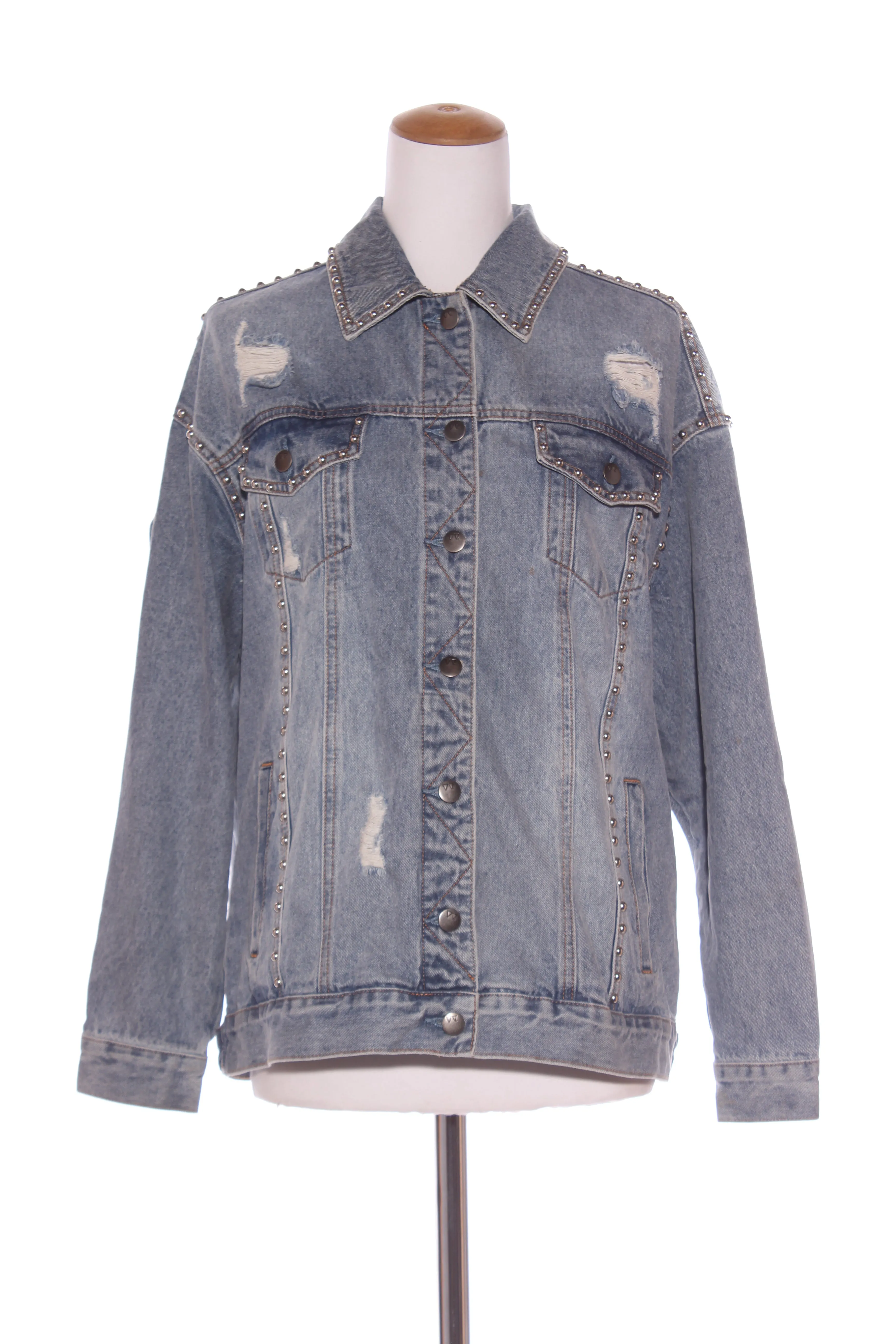SHINE ON - Studded denim oversized jacket! 10-12