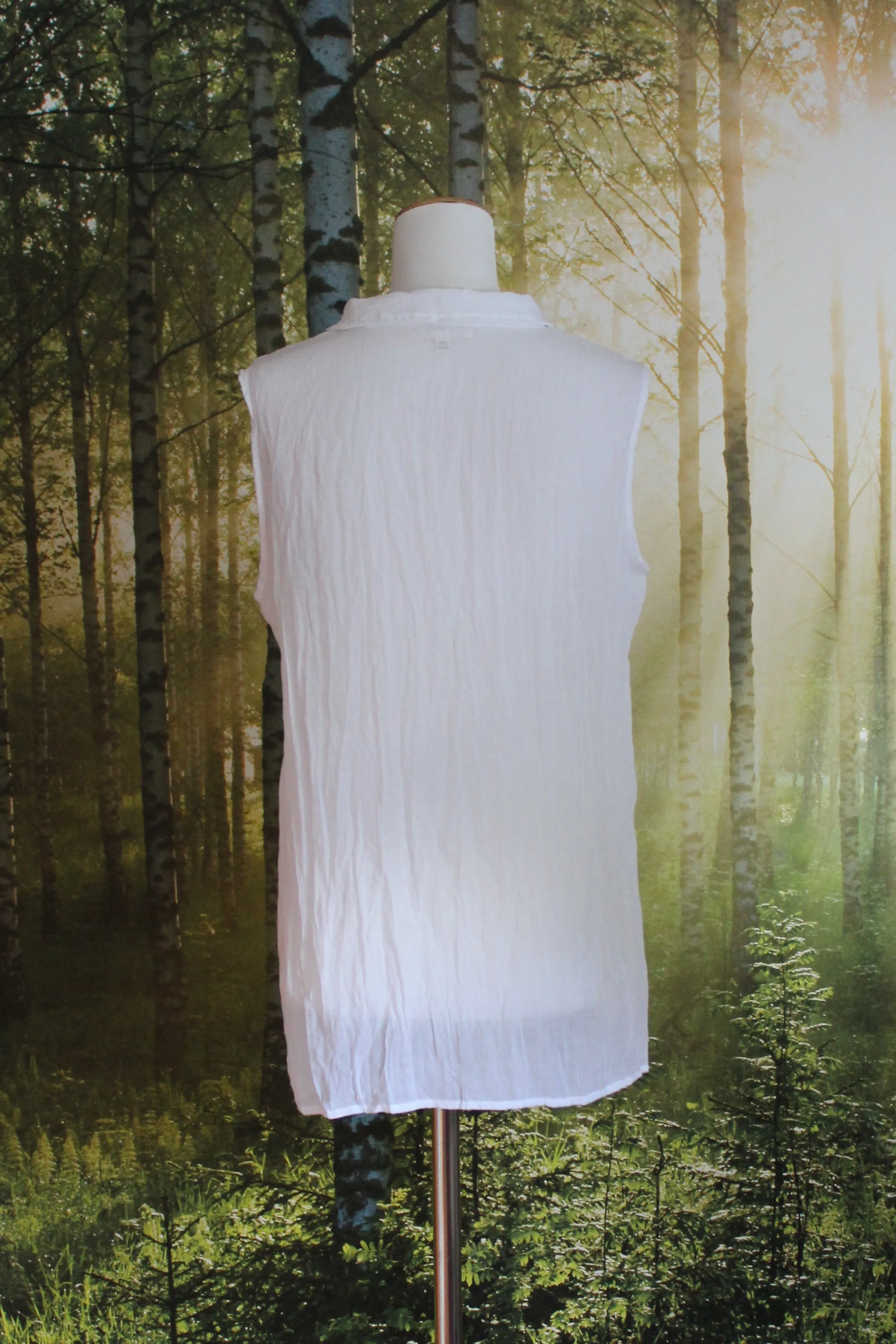 THREADZ - Textured cotton voile sleeveless top! 12-14