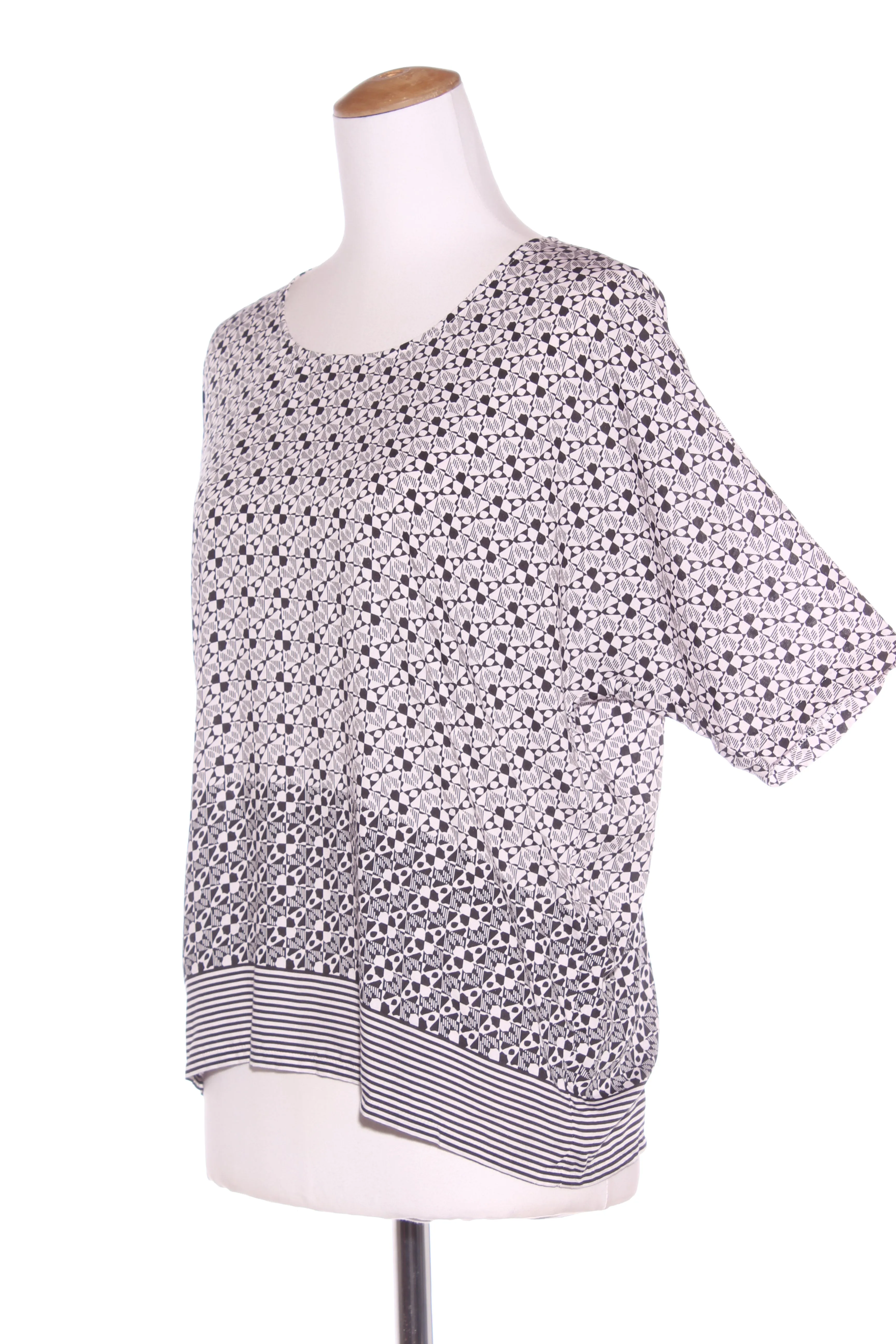 TRENERY (BN) "Geo print" modal top! 10-12