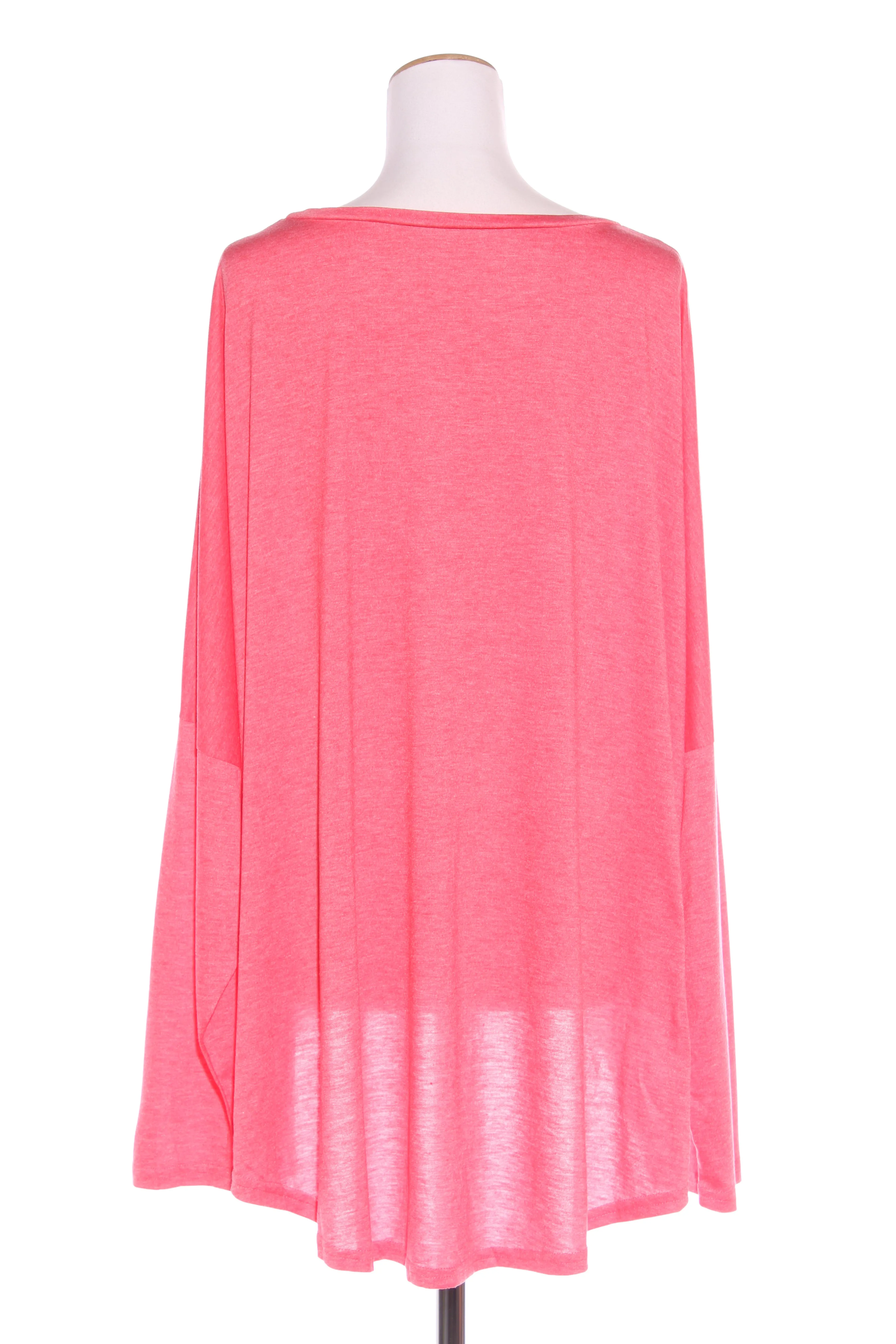 Watermelon relaxed fit scoop hem top! 18-22
