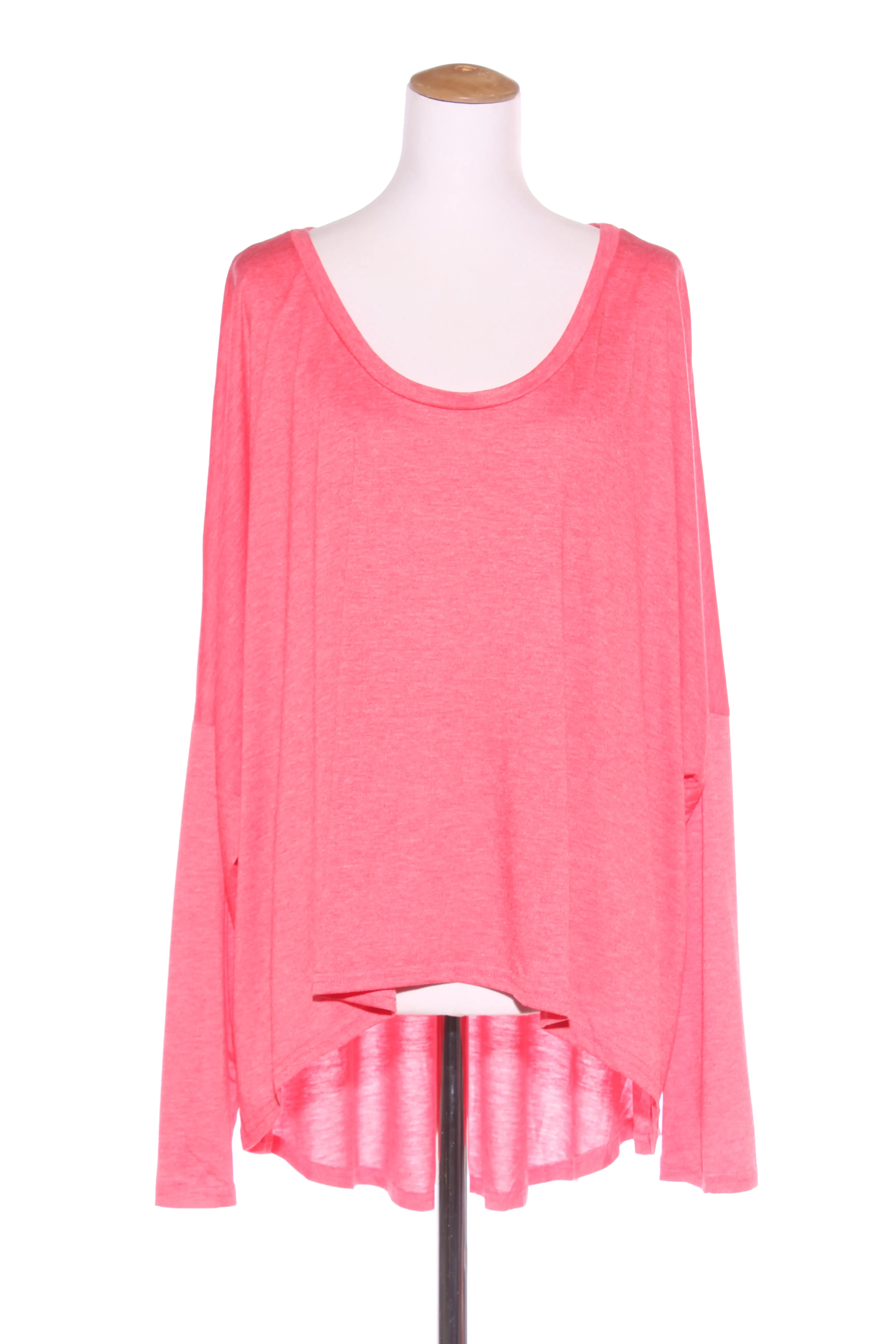 Watermelon relaxed fit scoop hem top! 18-22