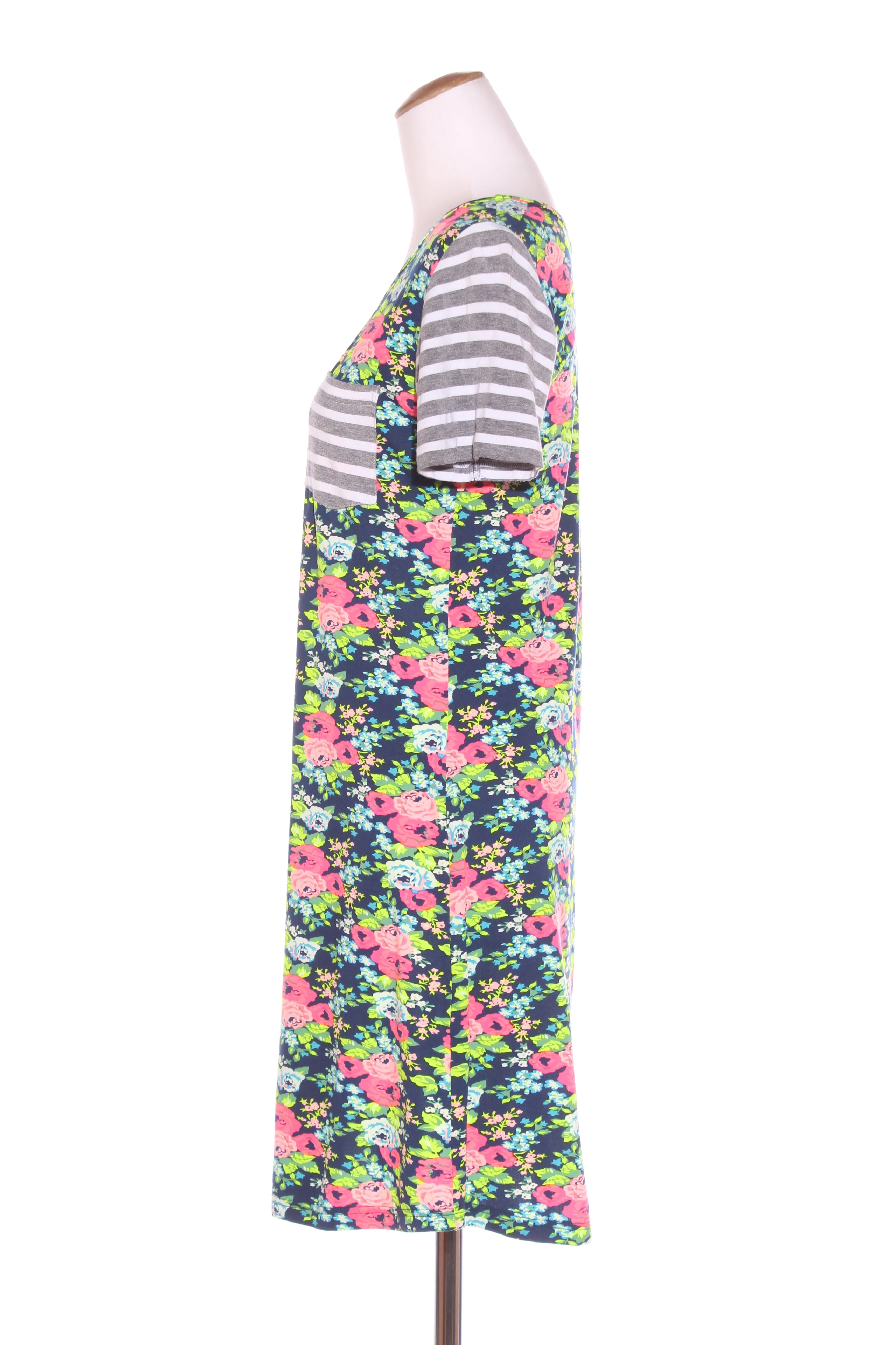 WHITE CHALK (LN) Floral   stripe tee dress! 8