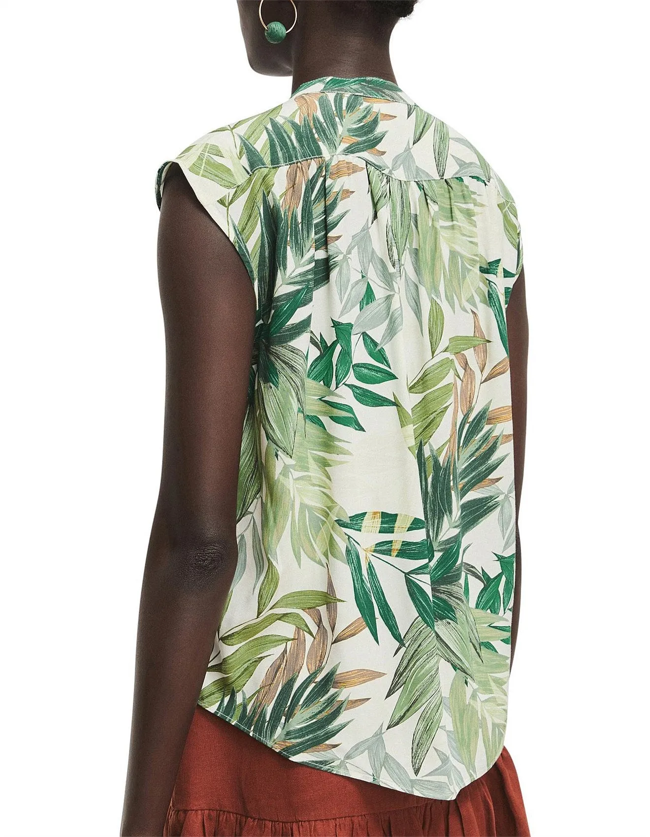 WITCHERY - Tropical print button through blouse! 14